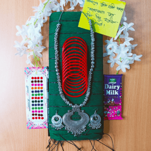 Chumki Saree Combo Gift Set (Valentine Special)